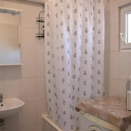 With Parking Space Kastel Stafilic, - 23905 Apartament *