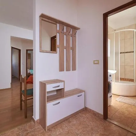 Apartament With Parking Space Kastel Stafilic, - 23905 Kaštela