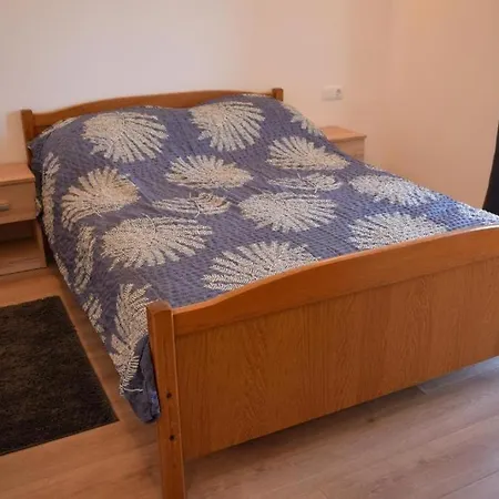 With Parking Space Kastel Stafilic, - 23905 Apartament
